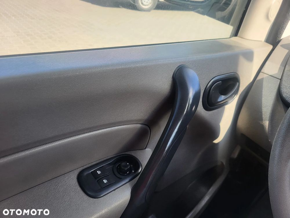 Renault Kangoo - 25