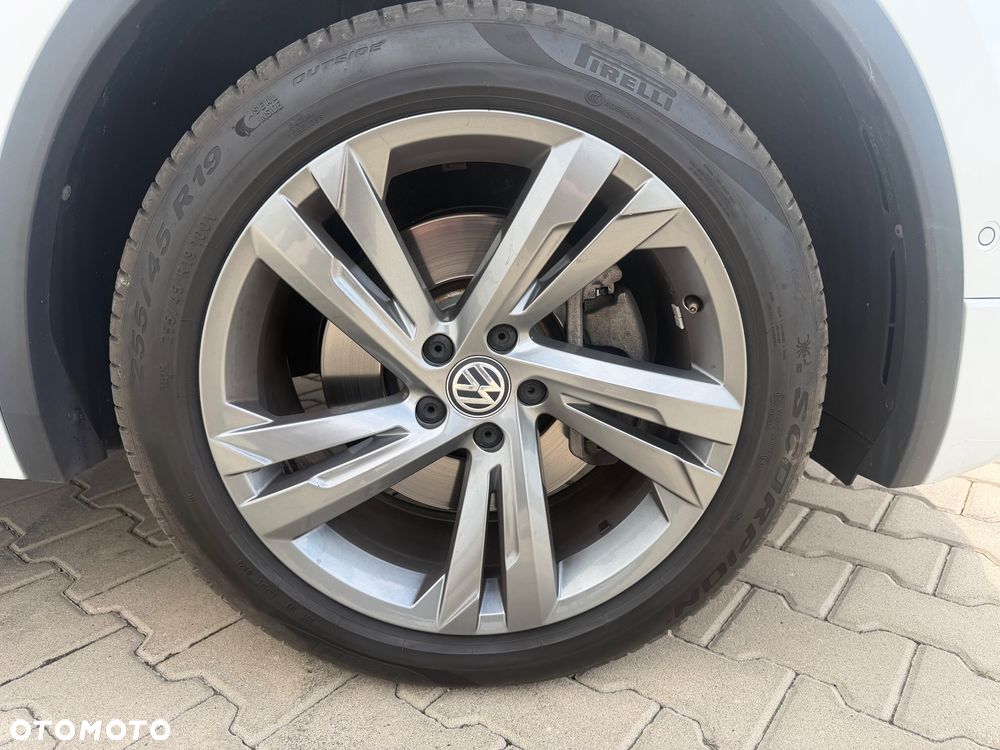 Volkswagen Tiguan Allspace 2.0 TDI SCR 4Motion DSG R-Line - 32