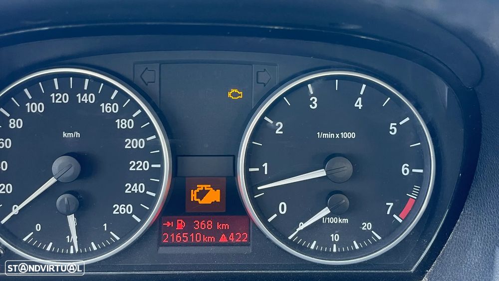 BMW 320 i - 2