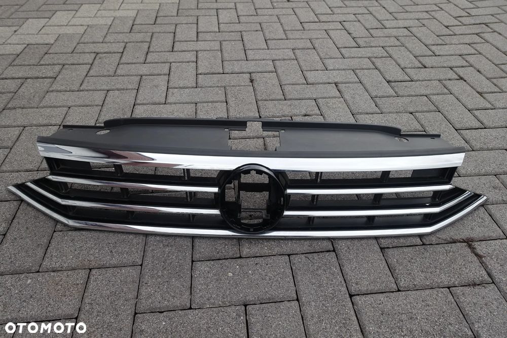ATRAPA GRILL PASSAT B8 LIFT 19-24r. 3G0853651BL - 1