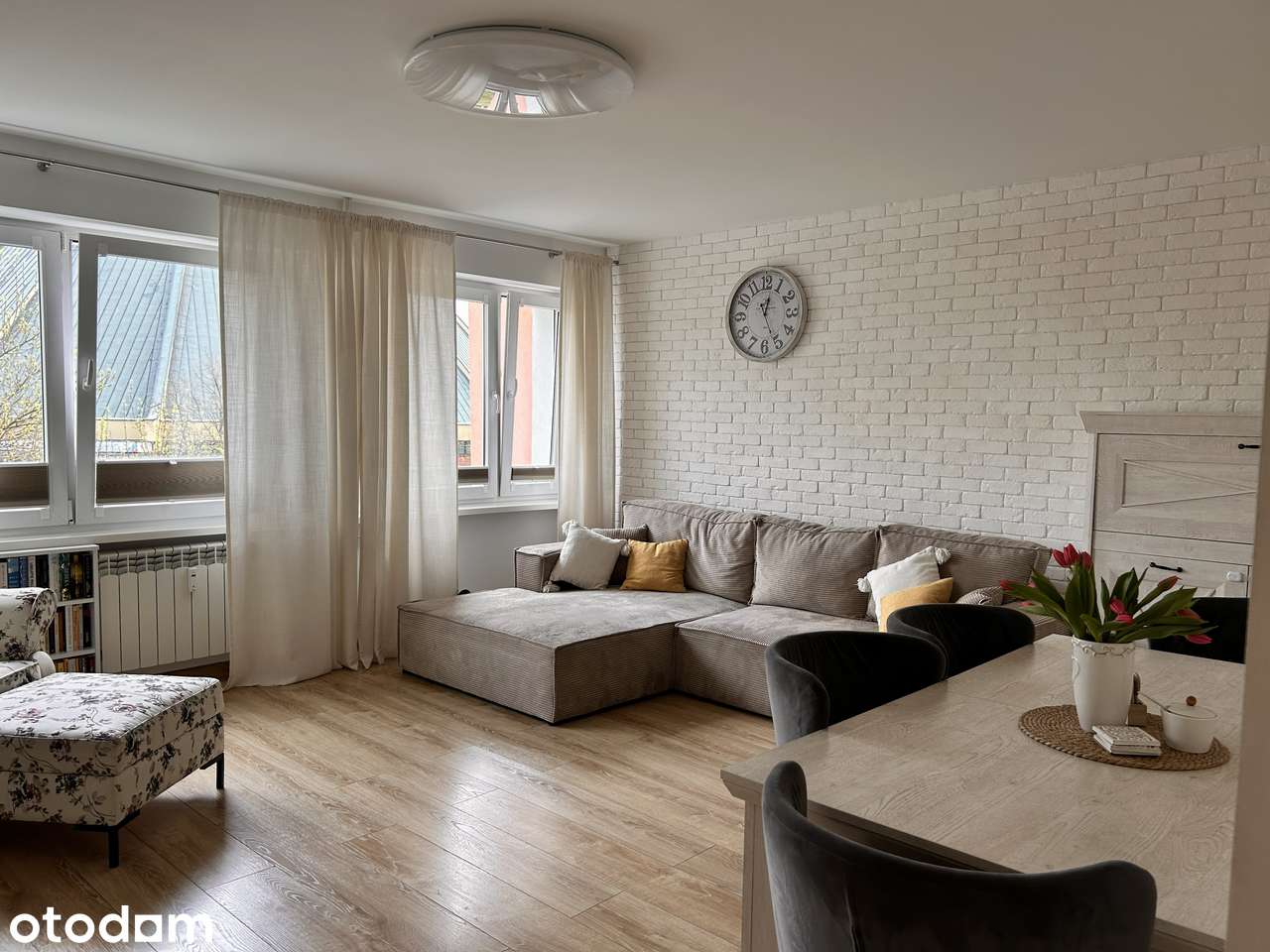 Przestronne mieszkanie 62 m² z dużym salonem – gotowe do wprowadzenia!