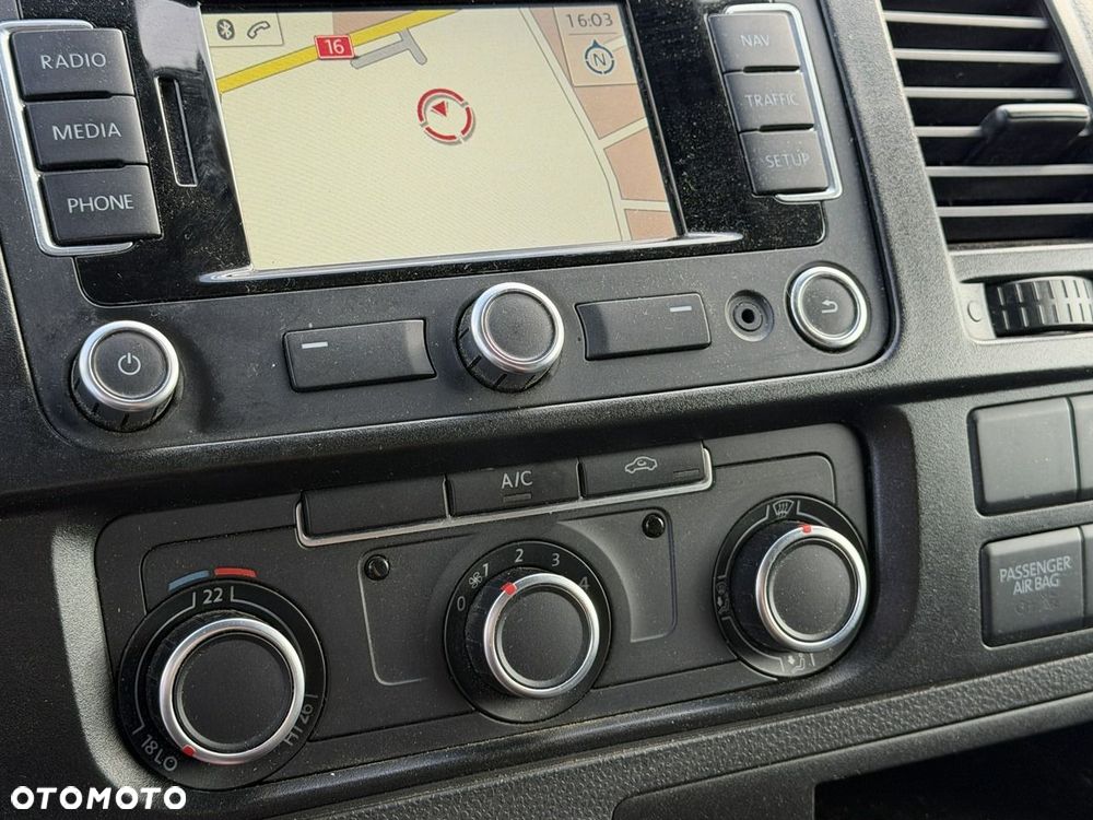 Volkswagen Transporter - 17