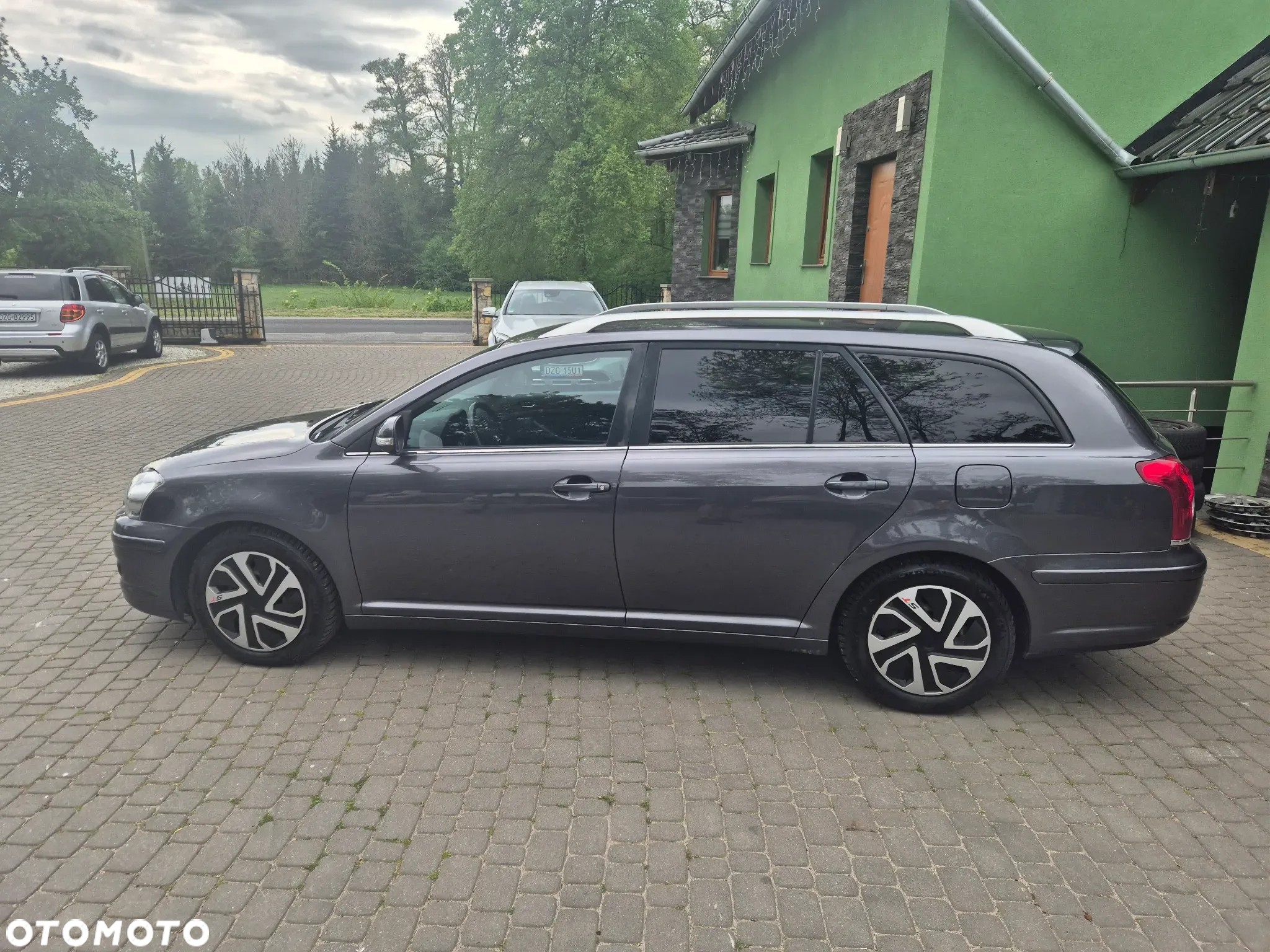 Toyota Avensis 2.0 Premium MS - 6