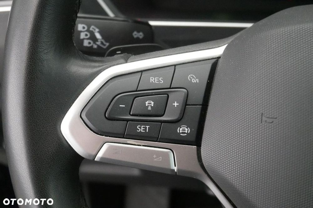 Volkswagen Tiguan - 28