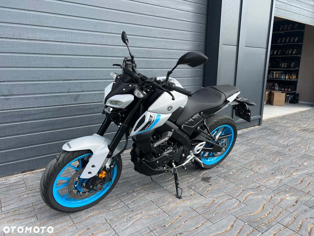 Yamaha MT - 9