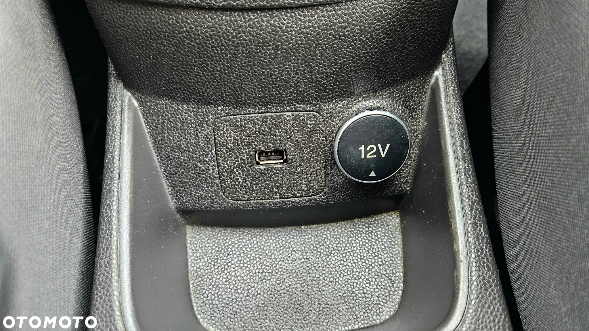 Ford Fiesta 1.0 Champions Edition - 20