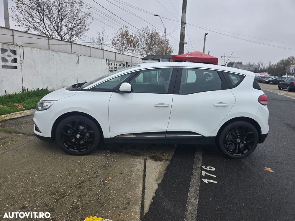 Renault Scenic - 24