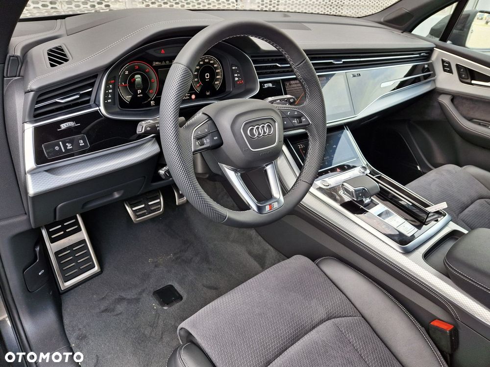 Audi Q7 - 10