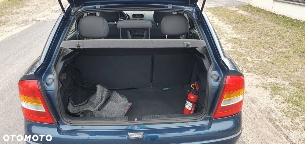 Opel Astra 1.4 - 10