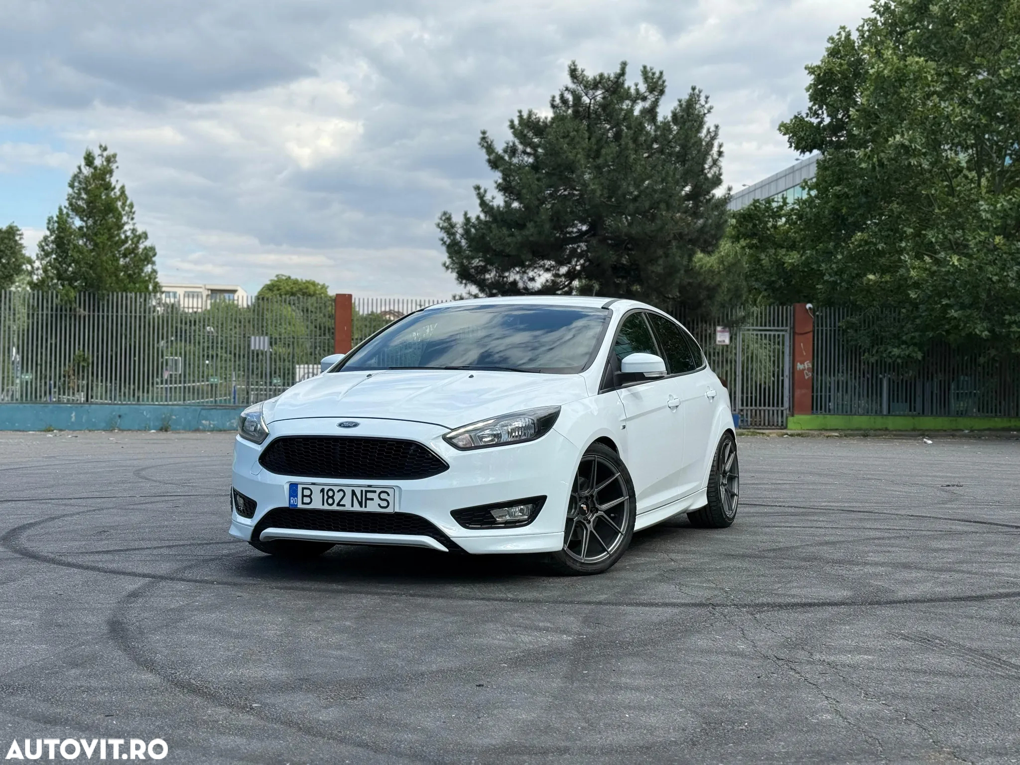 Ford Focus 1.5 Ecoboost ST-Line - 2