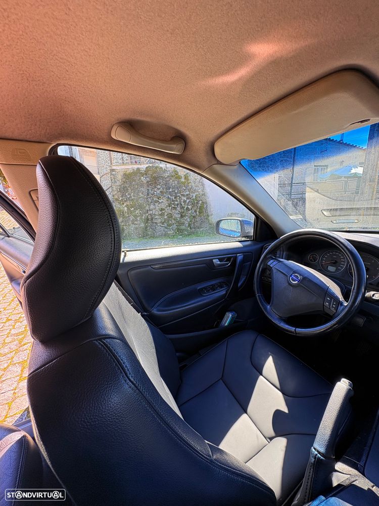 Volvo S60 2.4 D5 - 11