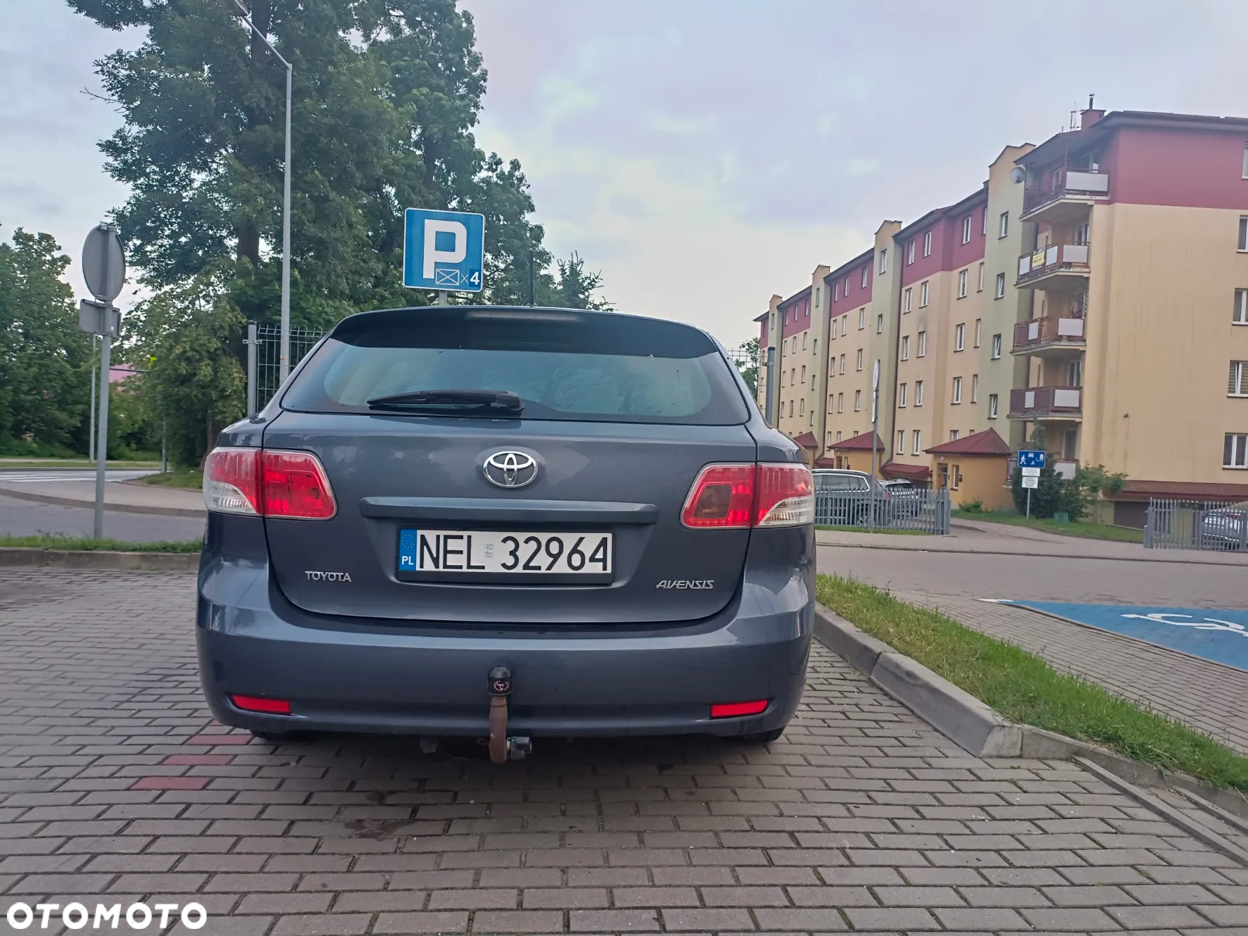 Toyota Avensis 2.0 D-4D Combi - 3