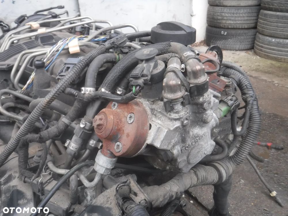 Volvo XC60   S80  XC70 S60 II V60 V70 silnik 2.4 D5 D5244T - 8