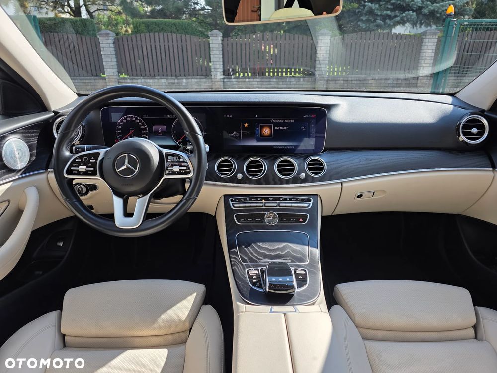 Mercedes-Benz Klasa E 300 de 9G-TRONIC Exclusive - 5