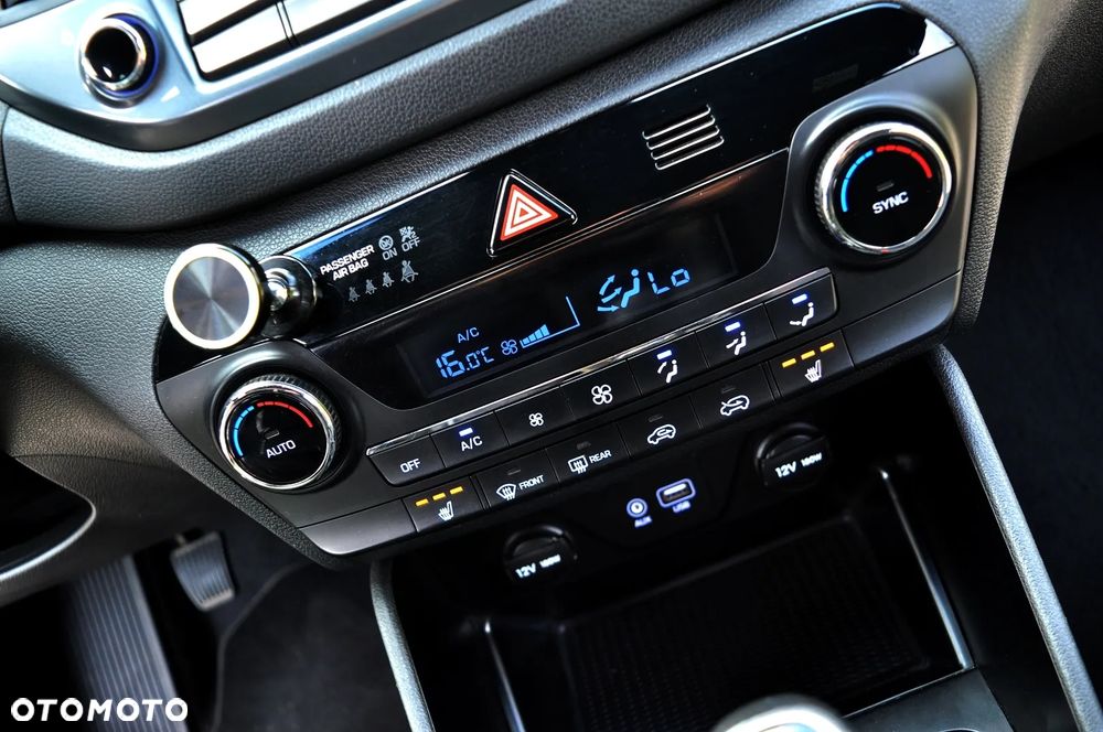 Hyundai Tucson 1.6 GDI BlueDrive GO 2WD - 29