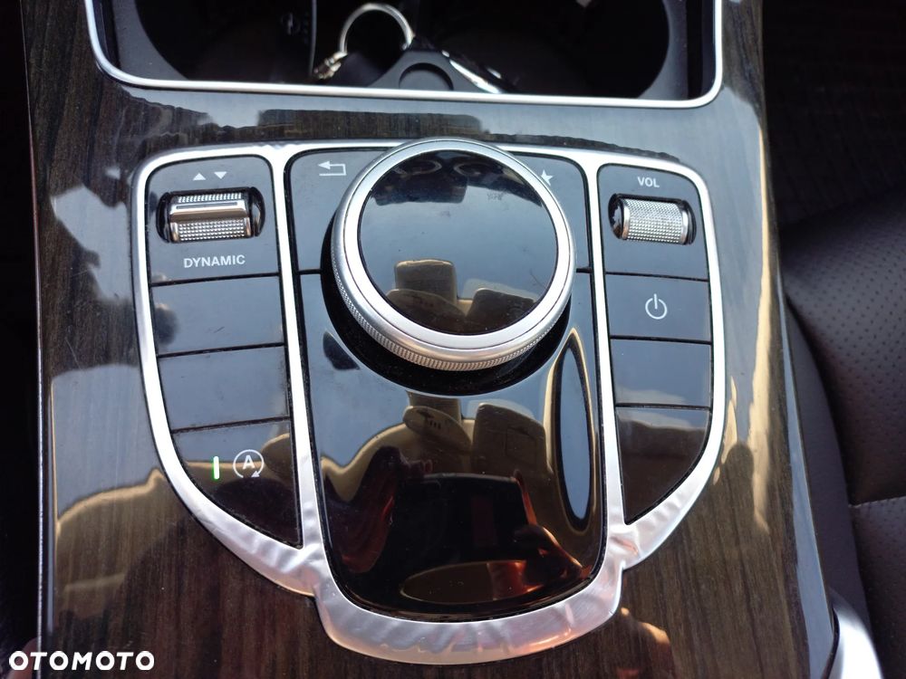 Mercedes-Benz Klasa C 300 7G-TRONIC Avantgarde - 16