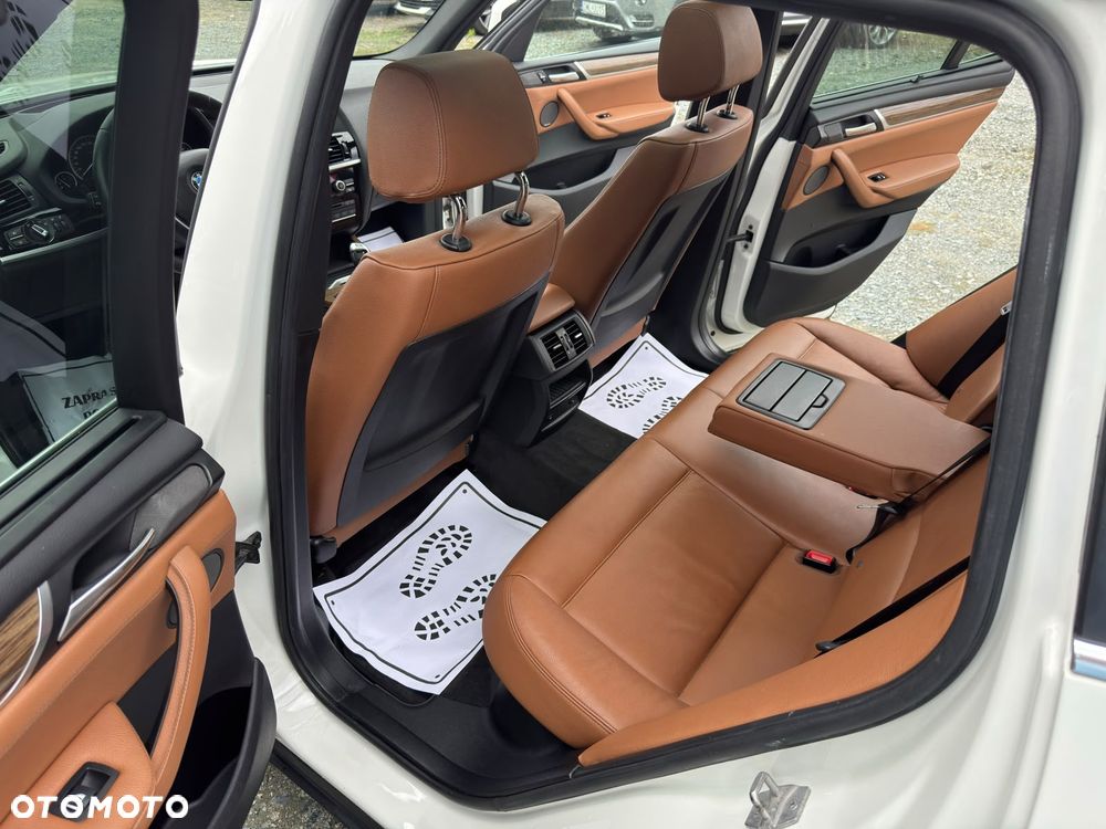 BMW X3 xDrive28i xLine - 26