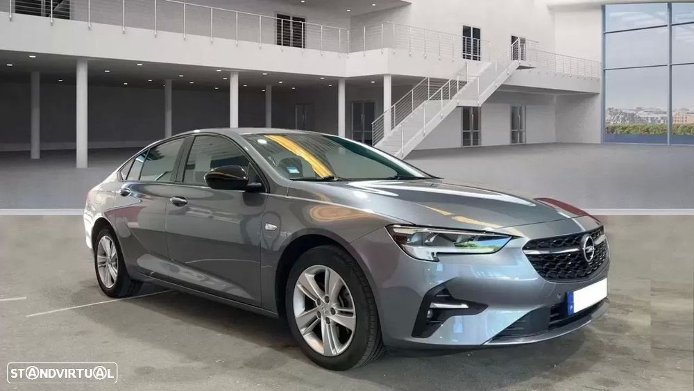 Opel Insignia Grand Sport - 2