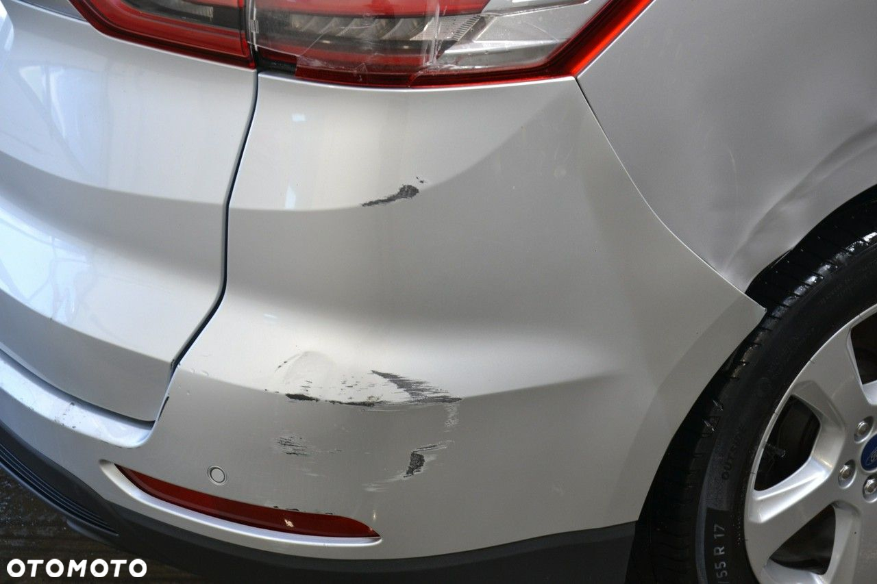 Ford S-Max - 17
