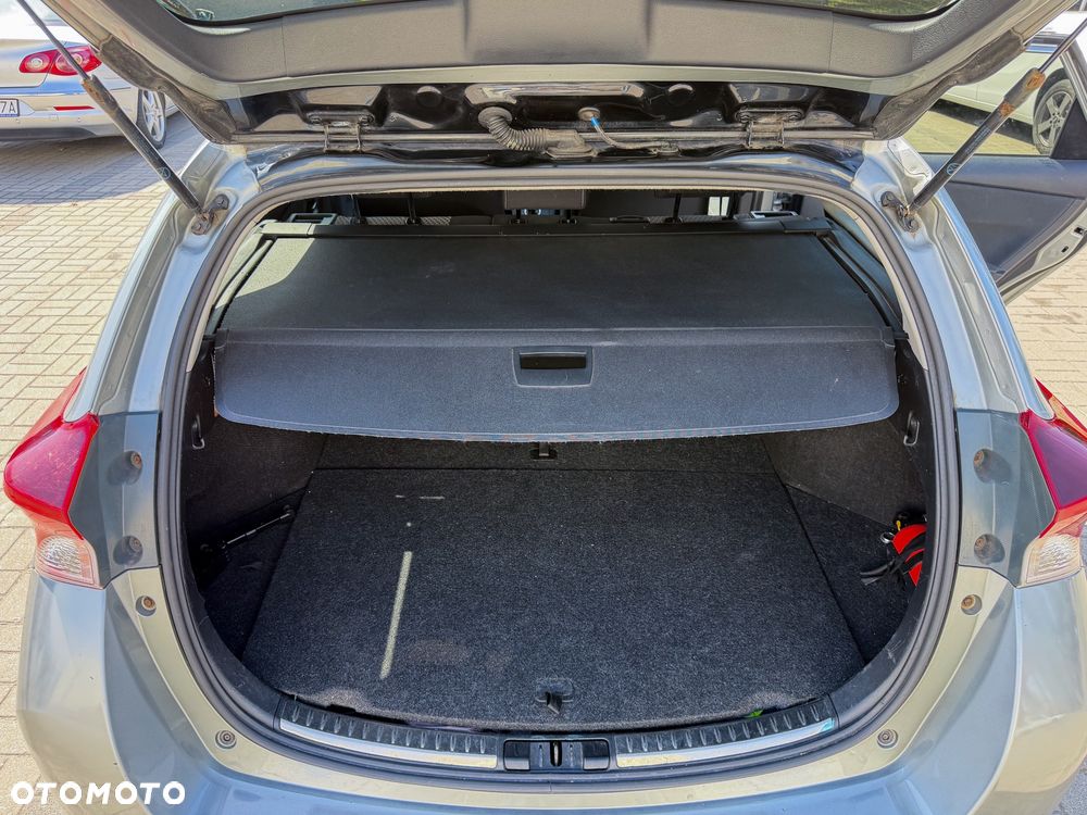 Toyota Auris Hybrid 135 Selection - 19