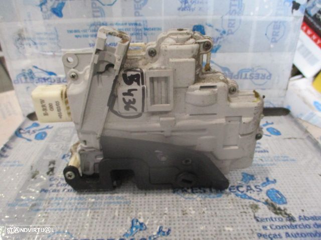 Fecho 4F0839016 AUDI A6 3 4F FASE 1 2005 3.0TDI 4X4 V6 24V 225CV 4P CINZENTO TD 7 PINOS - 2