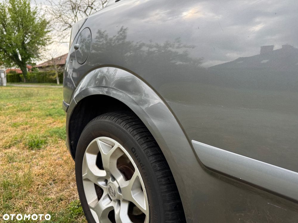 Opel Astra 1.9 CDTI Edition - 8