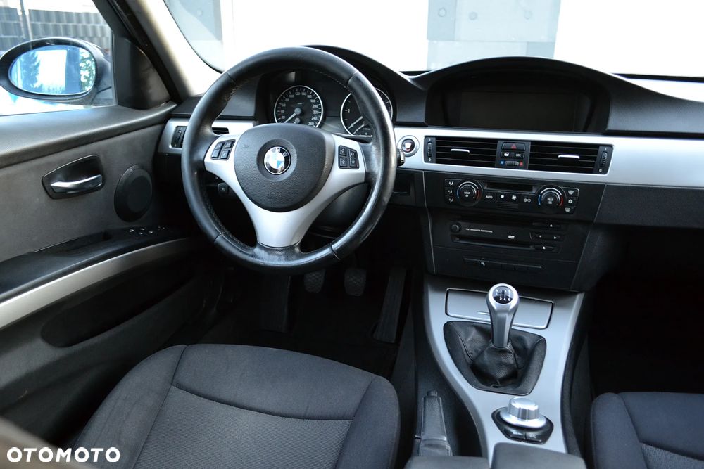 BMW Seria 3 320d DPF - 12