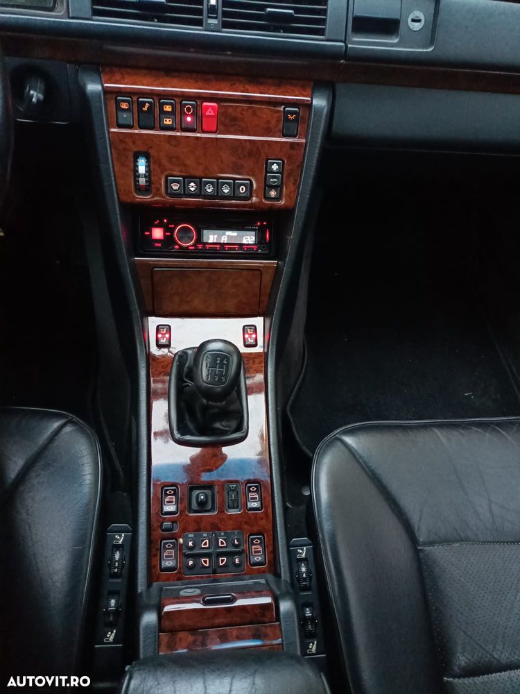 Mercedes-Benz W124 - 3