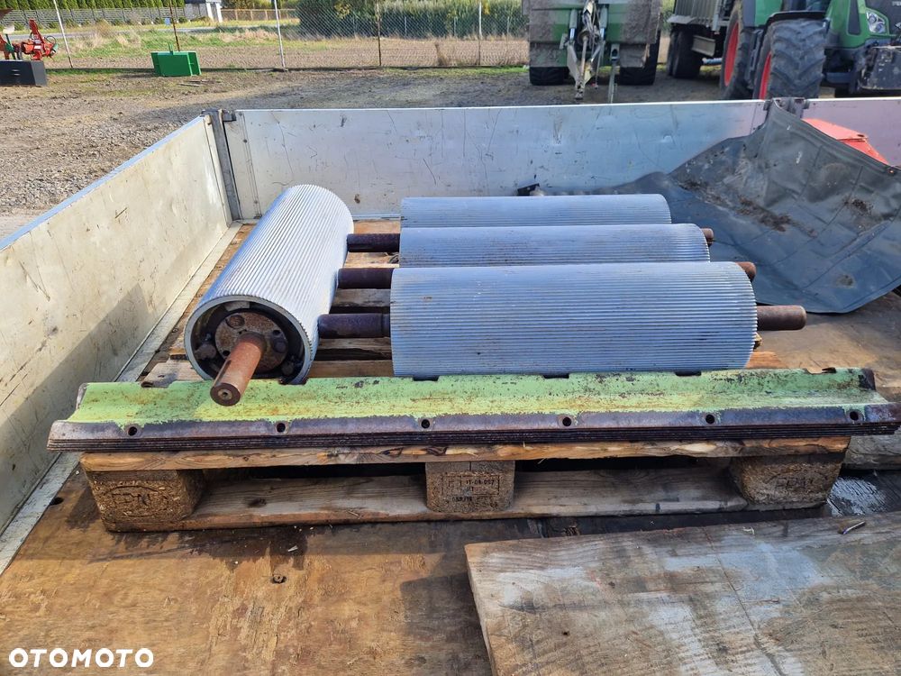 WALEC GNIOTOWNIKA JOHN DEERe AZ101800 ORG WALEC ROLKA ZGNIATAJĄCA SERIA 6000/7000 - 9