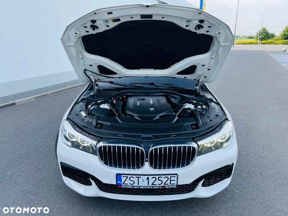 BMW Seria 7 740Li - 12