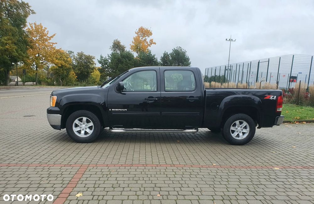 GMC Sierra - 11