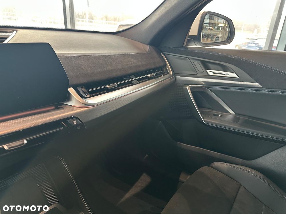 BMW X2 sDrive20i - 17