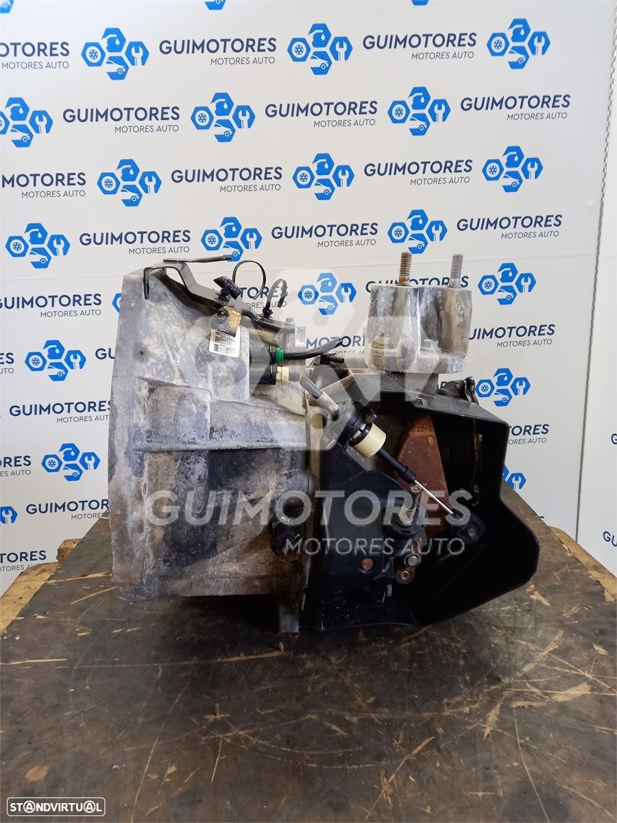 CAIXA VELOCIDADES FORD FIESTA 1.4TDCI 70CV REF: 8A6R 7002 EA - MANUAL 5V - 2