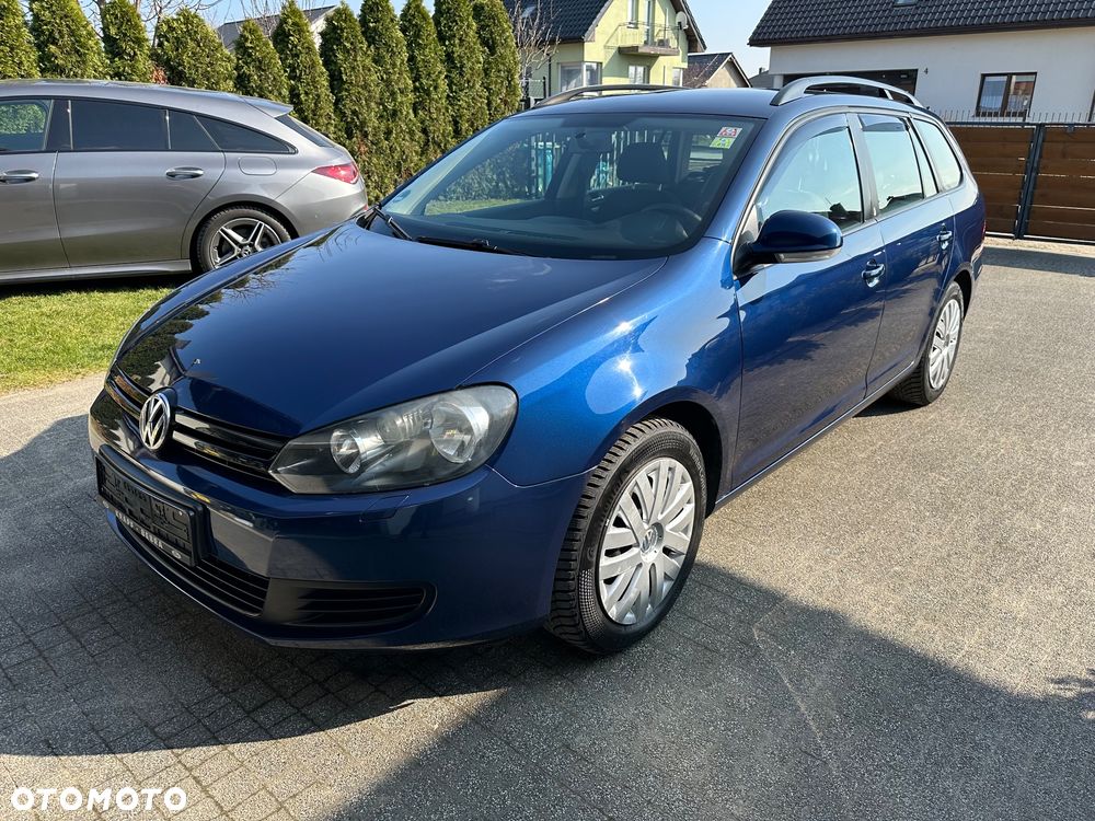 Volkswagen Golf - 1