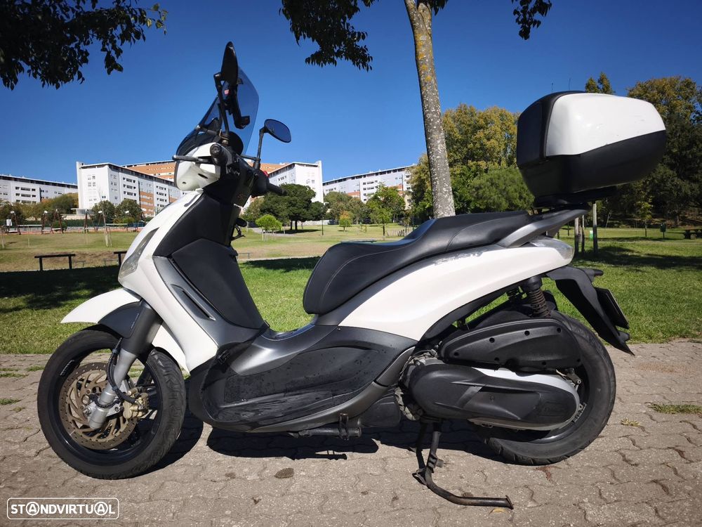 Piaggio Beverly 350 - 5