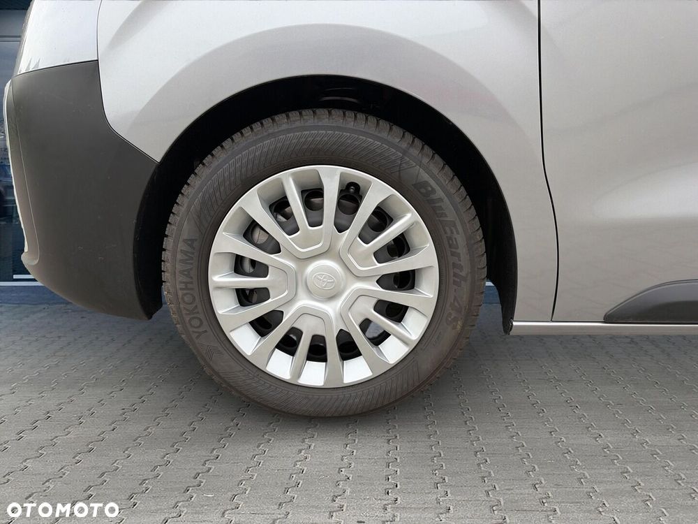 Toyota Proace Verso 2.2 D4-D Medium Business - 30