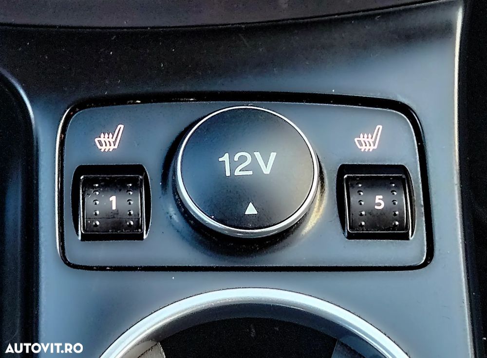 Ford Kuga - 18