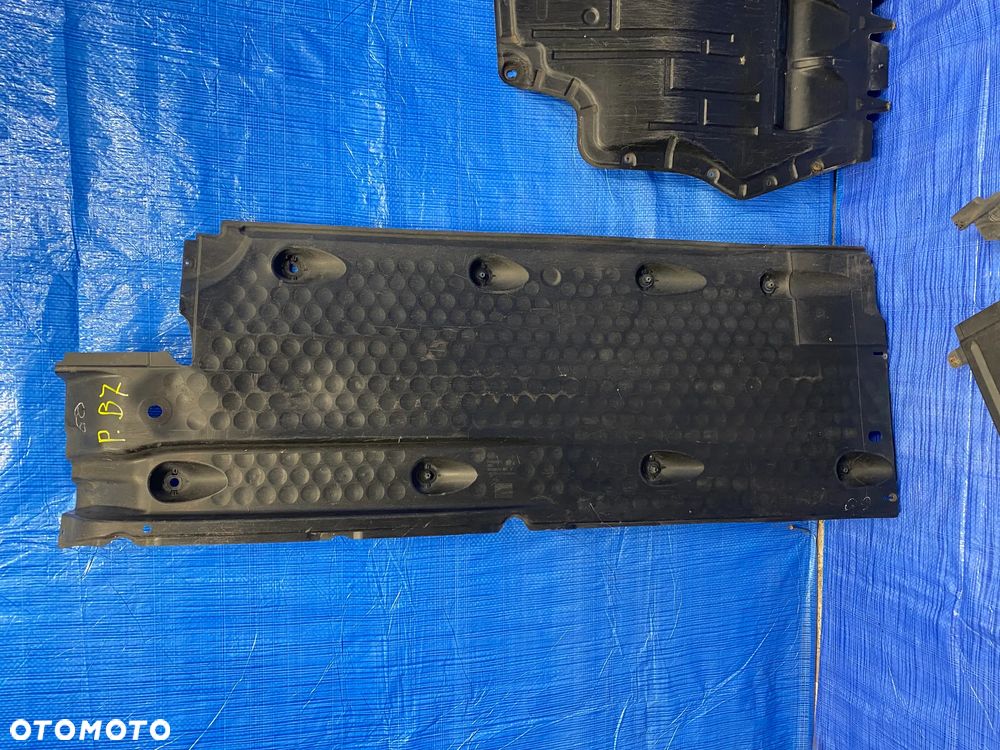 OSŁONA PŁYTA PODWOZIA LEWA PRAWA ŚRODKOWA ; POD SILNIK SKRZYNIĘ VW PASSAT B7 2010- ; 3C0825237H  3C0825201D  3C0825202  3AA825216C  3AA825102S ORYGINAŁ - 4
