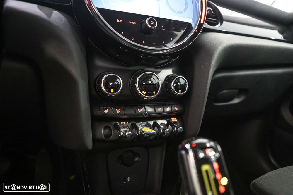MINI 3 Portas Cooper SE - 24