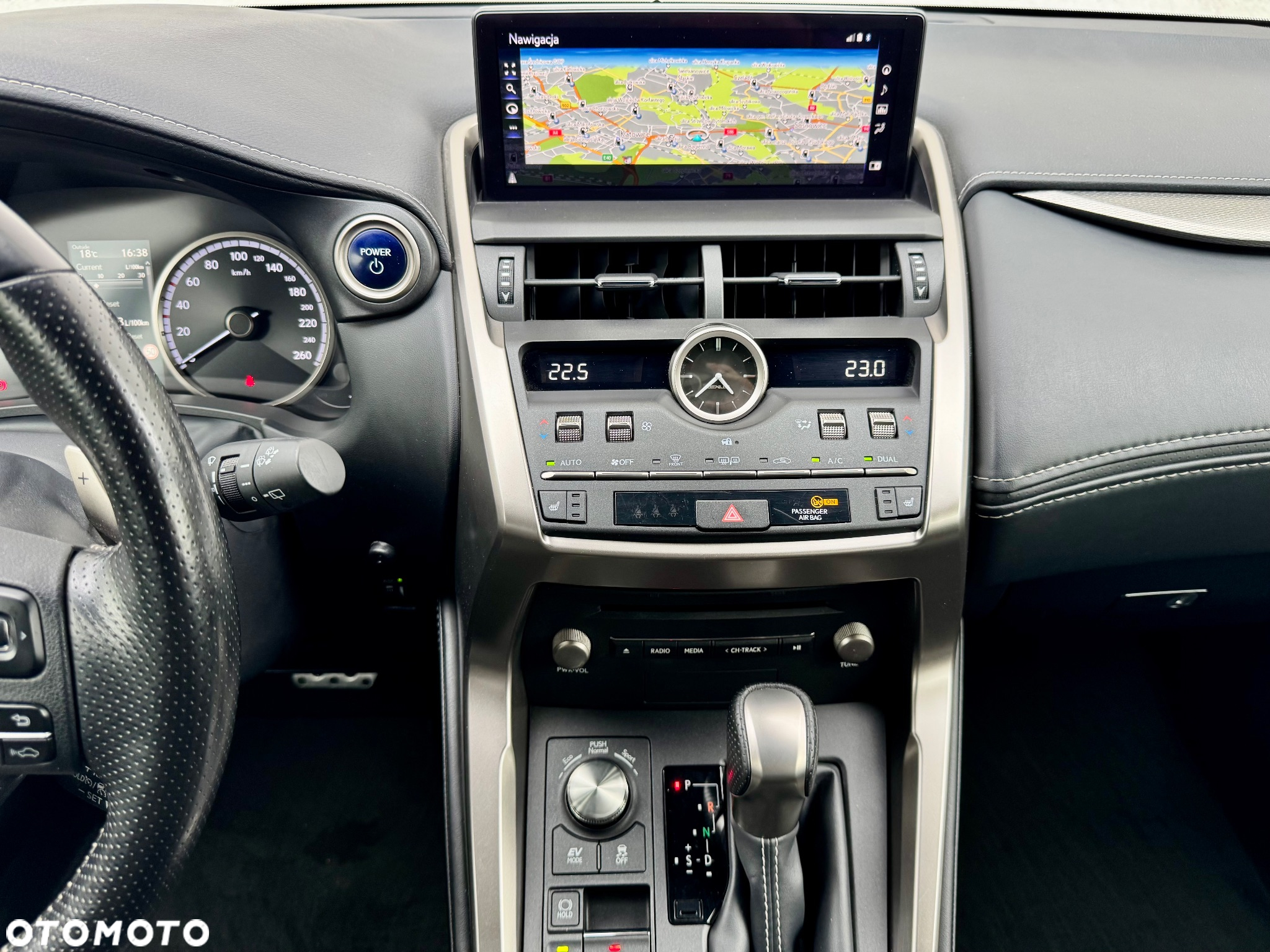 Lexus NX 300h F Sport Edition AWD - 17