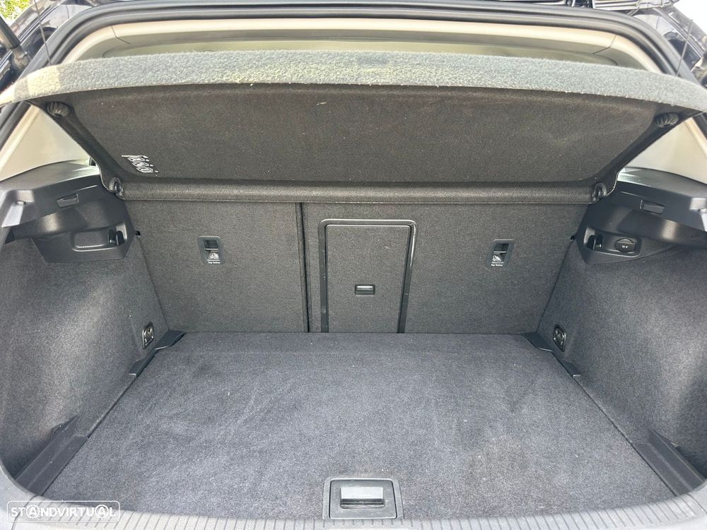 VW Golf 1.6 TDi Confortline - 15