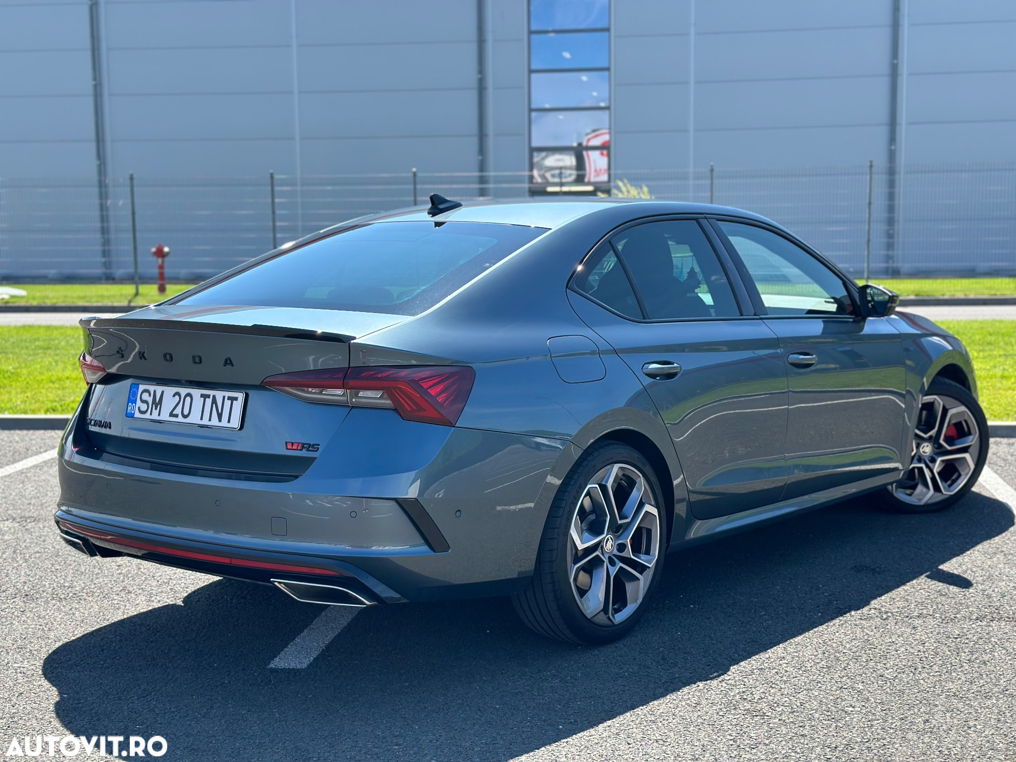 Skoda Octavia 2.0 TSI DSG RS - 3