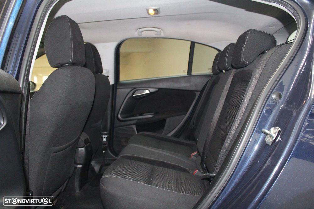 Fiat Tipo 1.3 M-Jet Lounge J17 - 38