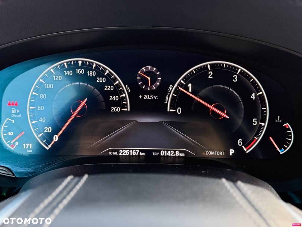 BMW Seria 5 520d Sport Line sport - 9
