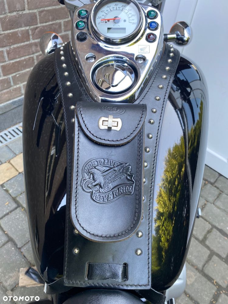 Honda Shadow - 32
