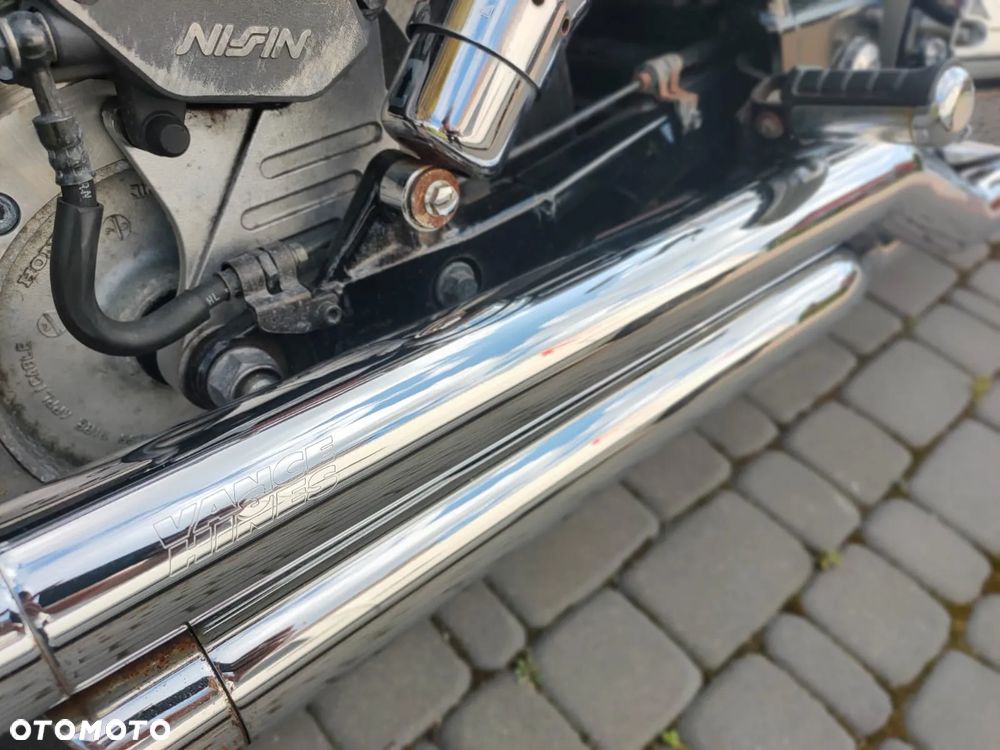 Honda VTX - 13
