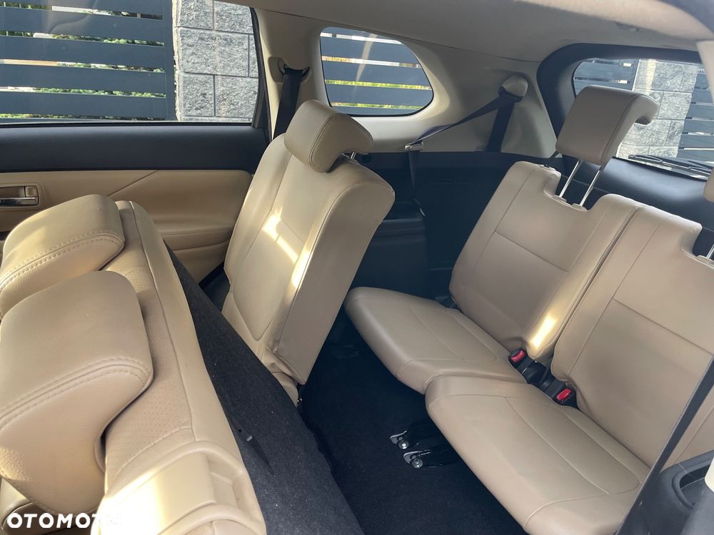 Mitsubishi Outlander 2.0 Instyle Navi - 14