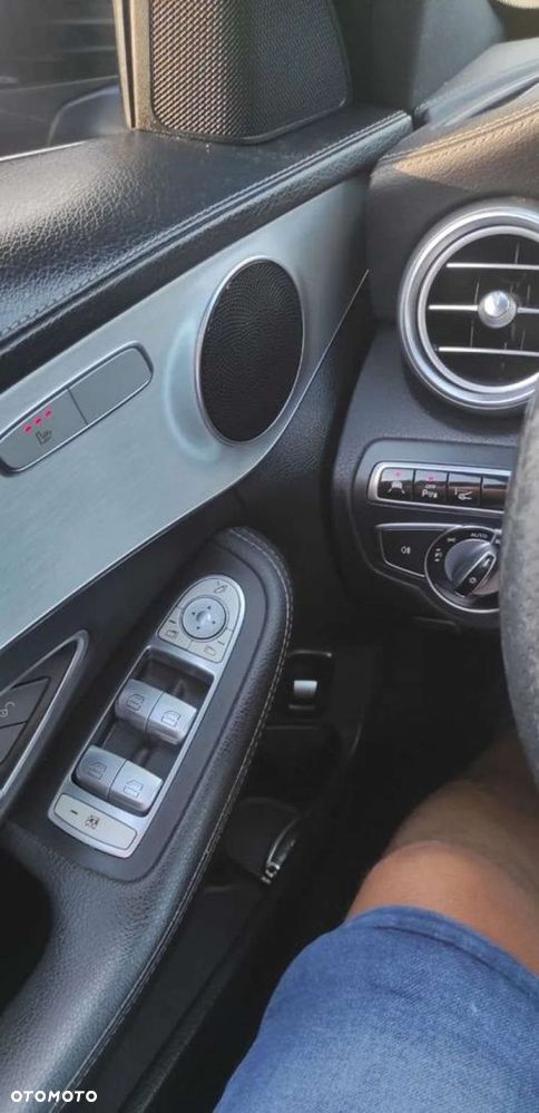Mercedes-Benz Klasa C 220 d 4Matic 7G-TRONIC AMG Line - 9