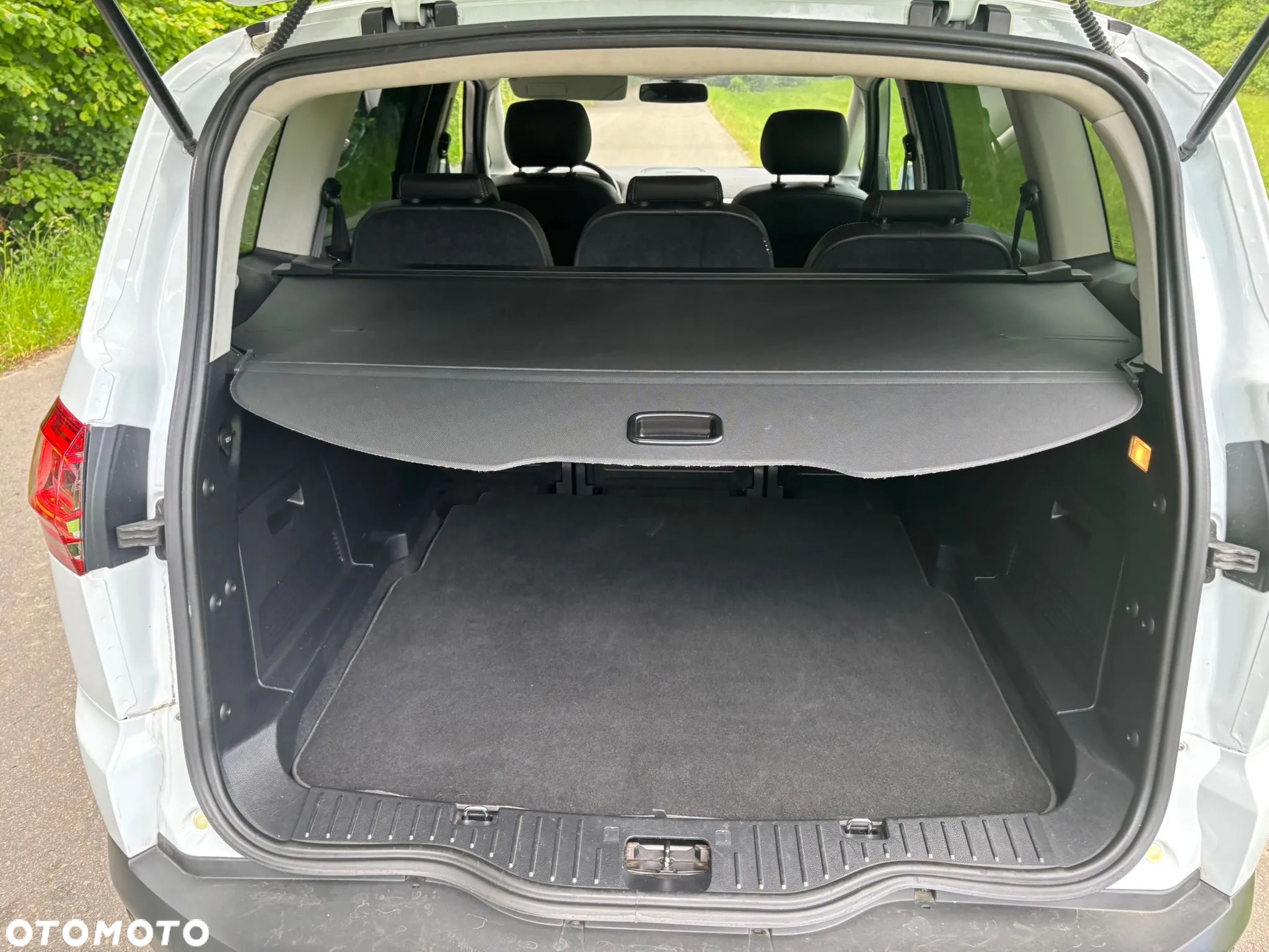 Ford S-Max 2.0 TDCi DPF Titanium - 25