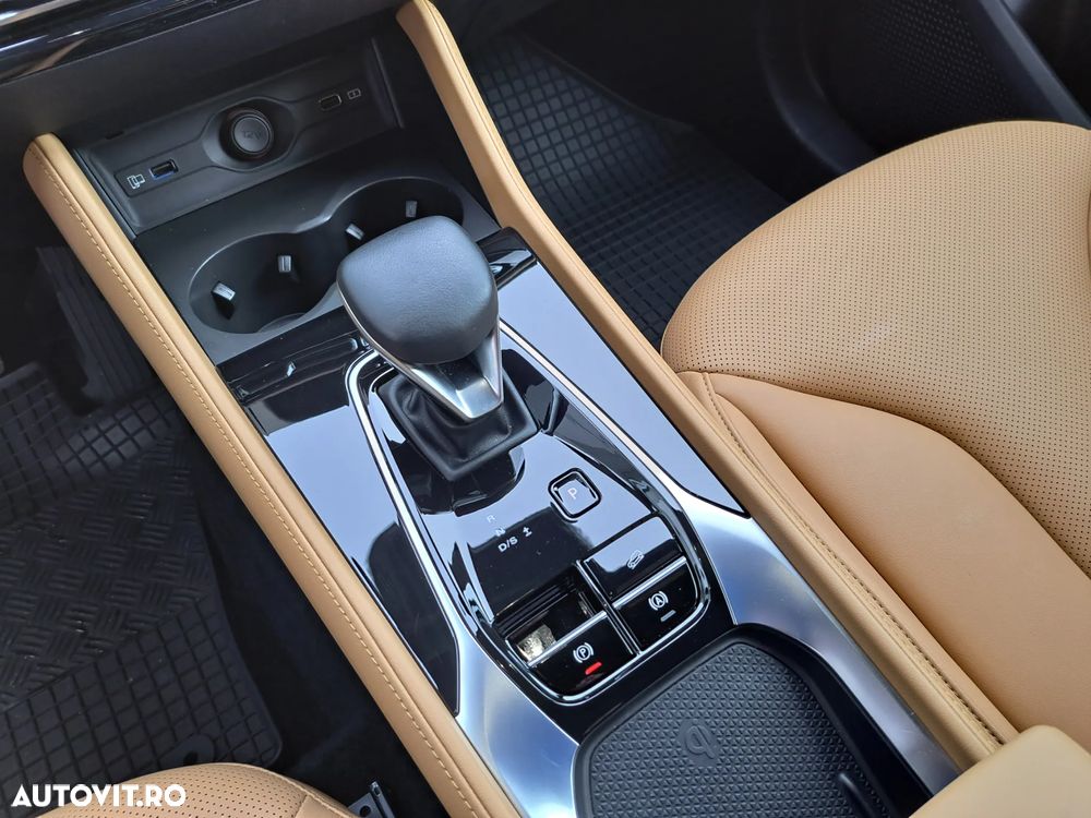 MG HS 1.5 T-GDi 7DCT Exclusive - 8